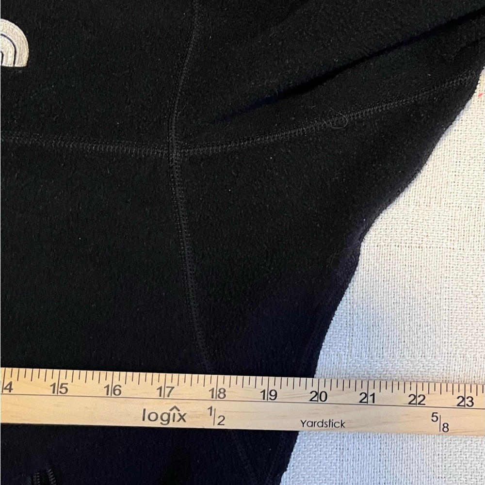 Casual North Face Women’s Size Medium Black Fleece Hoodie Zip - Picture 4 of 9